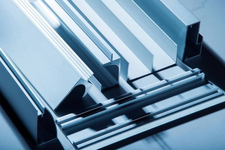 กรุยเชิงสแตนเลส
