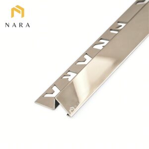 คิ้วกระเบื้องสแตนเลสมุมลาด สีบรอนซ์ ผิวเงา 15 มม.