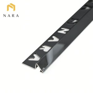 คิ้วกระเบื้องสแตนเลสมุมลาด สีดำเจ็ทแบล็ค ผิวเงา 10 มม.