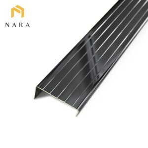 จมูกสแตนเลสแบบตัวยู สีดำเจ็ทแบล็ค ผิวเงา 50 มม.