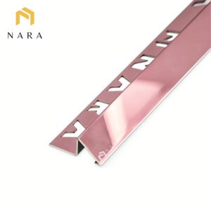 คิ้วกระเบื้องสแตนเลสมุมลาด สีพิงค์โกลด์ ผิวเงา 15 มม.